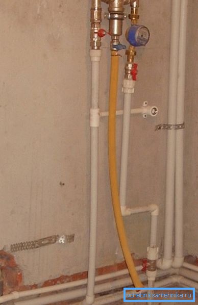 Polypropylene system. Polypropylene system.