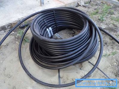 Polypropylene pipes for the borehole pump in the bay Polypropylene pipes for the borehole pump in the bay