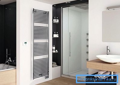 Heated towel rail on all height