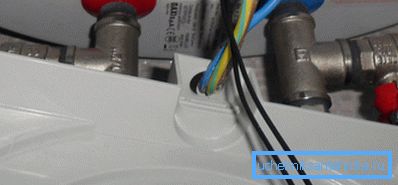 After installation, there should be no non-insulated or hanging wires. After installation, there should be no non-insulated or hanging wires.
