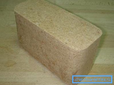 After drying, it turns out a full briquette for heating. After drying, it turns out a full briquette for heating.