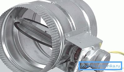 The axis is rotated using a servo drive.