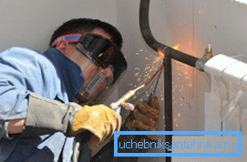 Proper installation of heating radiators gas welding