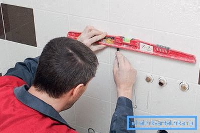 Correctly determine the position of the sink on the water level Correctly determine the position of the sink on the water level