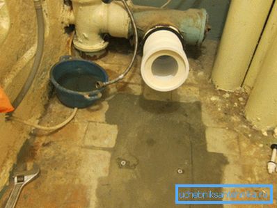 Properly installed cuff and leveled floor Properly installed cuff and leveled floor