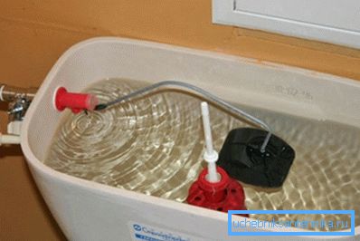 Exceeding the permissible level of water in the tank also causes leakage. Exceeding the permissible level of water in the tank also causes leakage.
