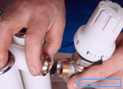 The installation uses detachable connections