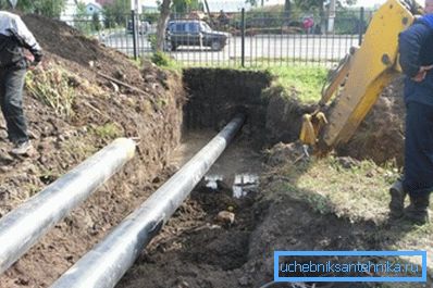 When laying the pipe under the road will help special equipment When laying the pipe under the road will help special equipment