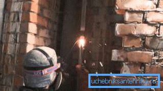 When working with gas welding, be sure to use protective equipment.