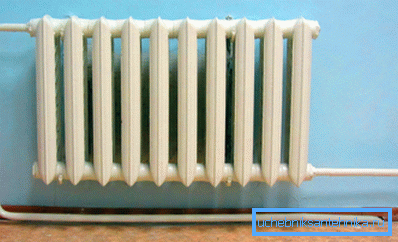 With central heating there are only radiators in the room, which is very convenient. With central heating there are only radiators in the room, which is very convenient.