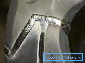 An example of a high-quality gas seam An example of a high-quality gas seam