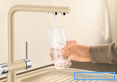 Sample double spout mixer Sample double spout mixer