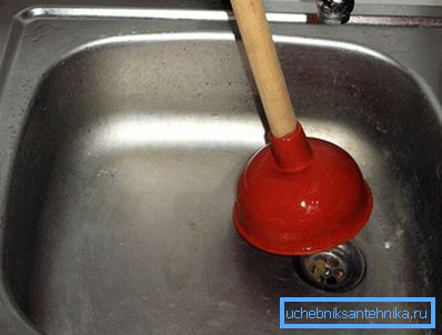 908 Clearing the blockages with a plunger