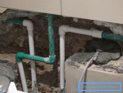 Laying plumbing in the wall - not the best option Laying plumbing in the wall - not the best option