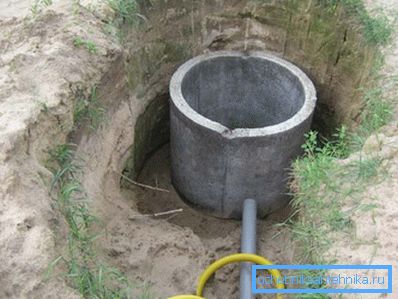 The laying of water pipes to the wells during continuous operation should be carried out below the level of soil freezing The laying of water pipes to the wells during continuous operation should be carried out below the level of soil freezing