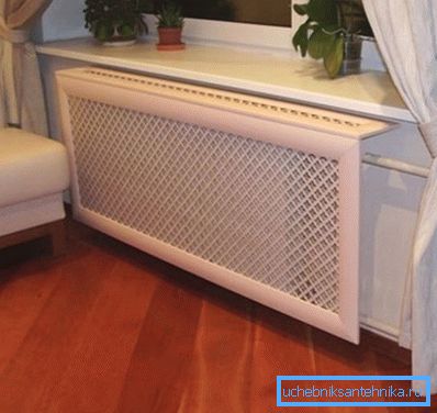 The simplest hinged grille with a cover for protruding batteries. The simplest hinged grille with a cover for protruding batteries.