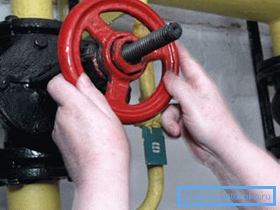 Just unscrew the valve is not enough Just unscrew the valve is not enough