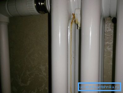 Leakage due to pressure drop Leakage due to pressure drop