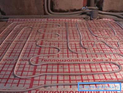 The process of creating warm floors using flexible elements The process of creating warm floors using flexible elements