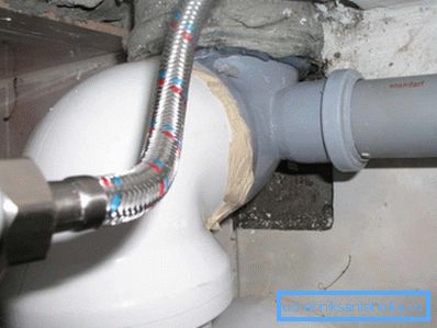 Check all joints for possible leakage, if it drips somewhere, it is necessary to seal the connections again. Check all joints for possible leakage, if it drips somewhere, it is necessary to seal the connections again.