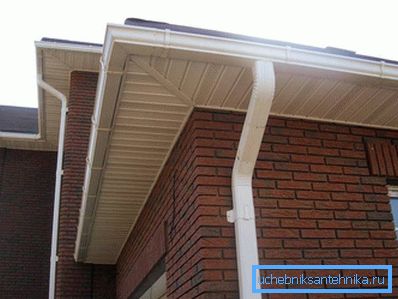 Rectangular gutters have greater capacity Rectangular gutters have greater capacity