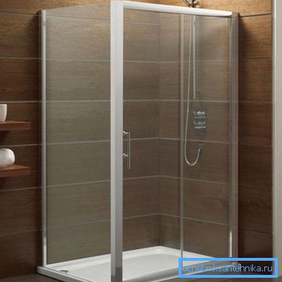 Rectangular corner for a shower.