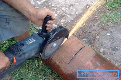 Work with the grinder is better to do in the open air - it is at least safer