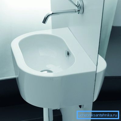 Sink for a bathroom without an opening under the Kerasan Flo mixer Sink for a bathroom without an opening under the Kerasan Flo mixer