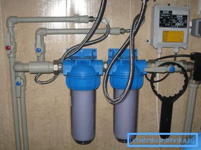 Distribution system with fine filters. Distribution system with fine filters.