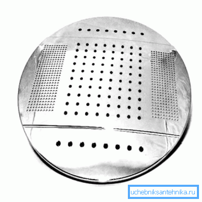 Divider with different modes of operation. Divider with different modes of operation.