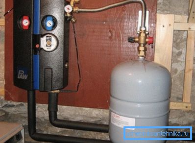 The expansion tank can be installed anywhere in the autonomous closed loop. The expansion tank can be installed anywhere in the autonomous closed loop.