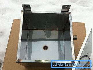 Expansion tank helps to remove air from pipes Expansion tank helps to remove air from pipes