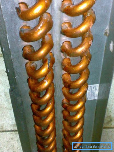 The defrosted heater. The expansion of the freezing water caused multiple tube breaks where they lacked finning. The defrosted heater. The expansion of the freezing water caused multiple tube breaks where they lacked finning.