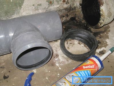 Diverse sewage sites are connected by rubber cuffs with an additional sealant sealant. Diverse sewage sites are connected by rubber cuffs with an additional sealant sealant.