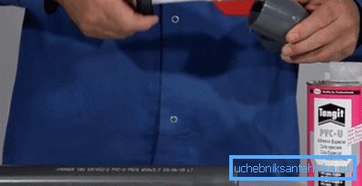 Of course, nothing interferes with spreading glue and fittings. Of course, nothing interferes with spreading glue and fittings.
