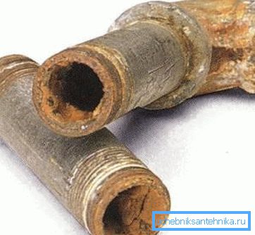 Rust corrodes pipes Rust corrodes pipes