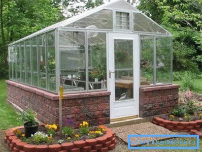 With the help of polycarbonate, you can create amazing designs. With the help of polycarbonate, you can create amazing designs.