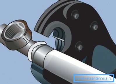 With the help of special tongs, crimping is done quickly and efficiently. With the help of special tongs, crimping is done quickly and efficiently.