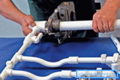 Plastic pipe assembly