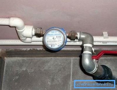 The heating meter in the apartment allows you to record costs more accurately. The heating meter in the apartment allows you to record costs more accurately.