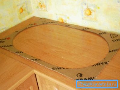 It is easy to make a piece, but with its help the work is greatly simplified. It is easy to make a piece, but with its help the work is greatly simplified.