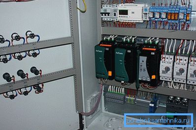 Pump control cabinet with soft starter Pump control cabinet with soft starter