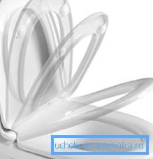 751 Toilet seat with microlift