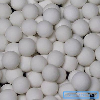 Silica gel is a good tool for finding water, but it requires instructions for use.