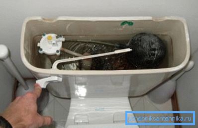 The drain system is very important for the efficient operation of the toilet bowl. The drain system is very important for the efficient operation of the toilet bowl.