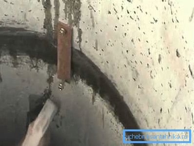 Fastening concrete rings. Fastening concrete rings.