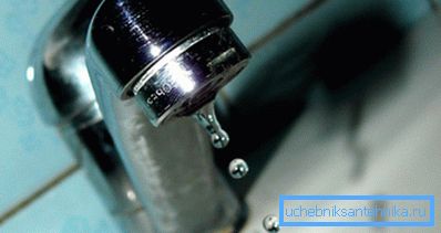 The weak pressure on the end mixer is unlikely to please the owner. The weak pressure on the end mixer is unlikely to please the owner.