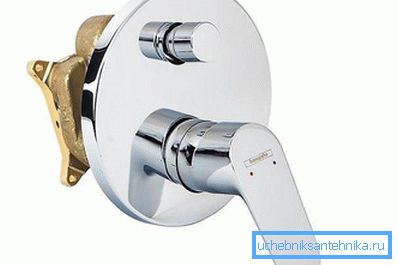 Flush-mounted mixer