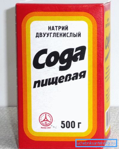 Soda is one of the components of a homemade solution that removes traces of mold. Soda is one of the components of a homemade solution that removes traces of mold.