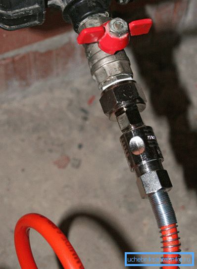 Connect the tank with the fitting; Connect the tank with the fitting;